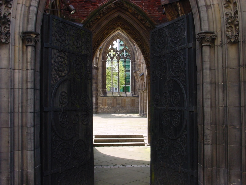 Ruine St. Nicolai Turmportal.JPG -                                
